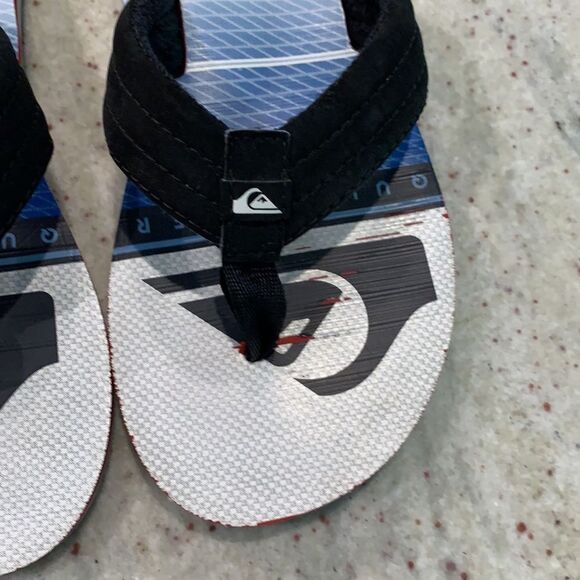 Boys Quicksilver Flip Flops sz4 - Picture 2 of 4